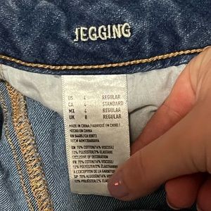 Medium wash American Eagle Jeggings